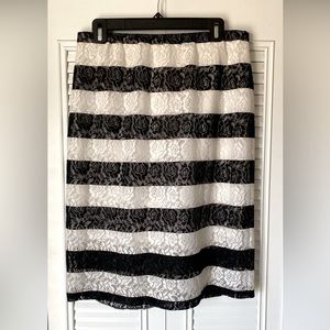 Elle Brand Black and White Lace Skirt | Women’s Size 10